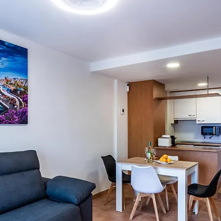 Cosy 2 Апартаменти Адехе